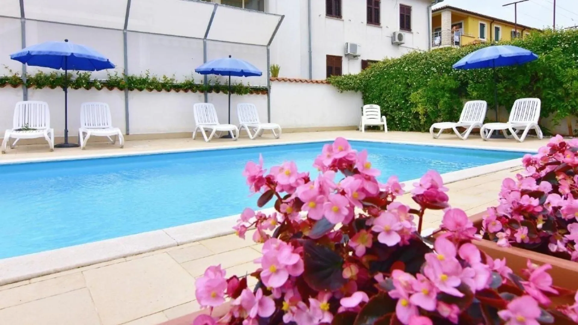 Tolles Ferienhaus In Umag Mit Gepflegtem Garten